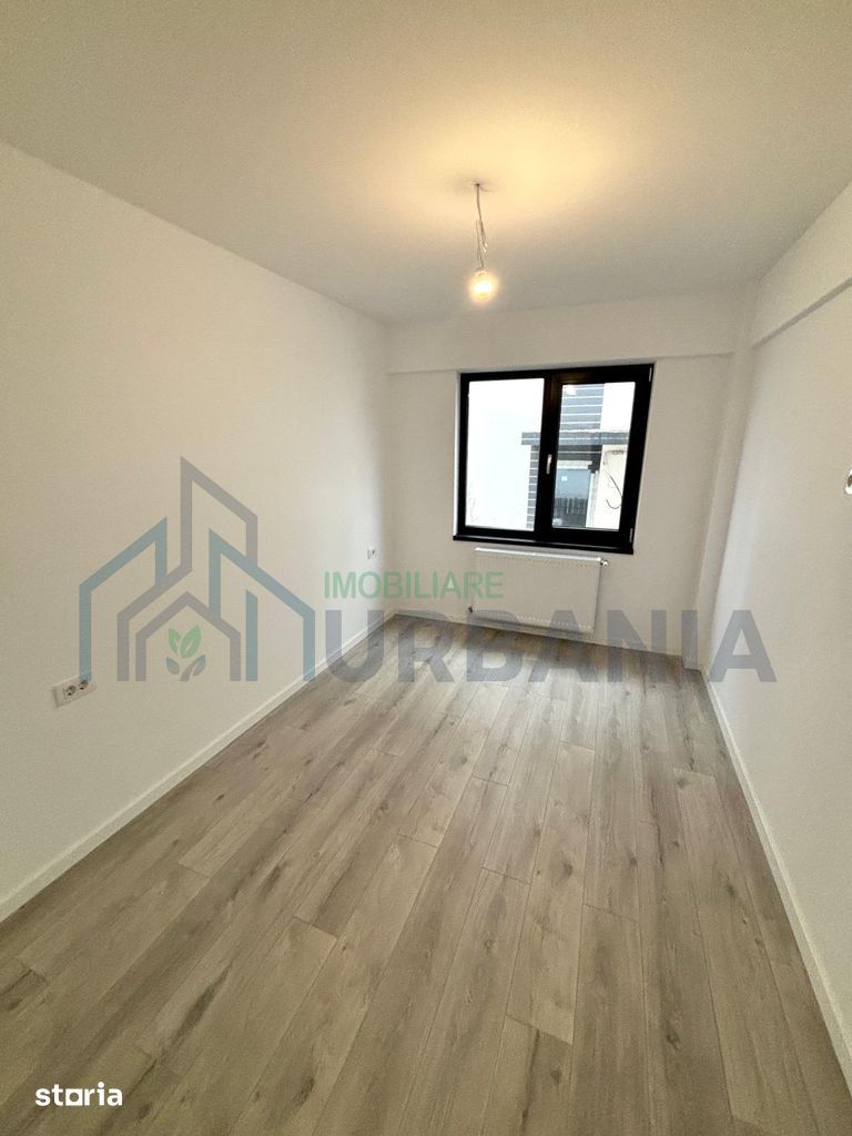 Apartament 3 camere de vanzare Pacurari - Poză 2
