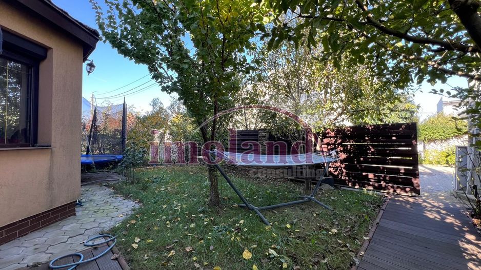 Casa cu garaj si curte - Balotesti - Poză 16