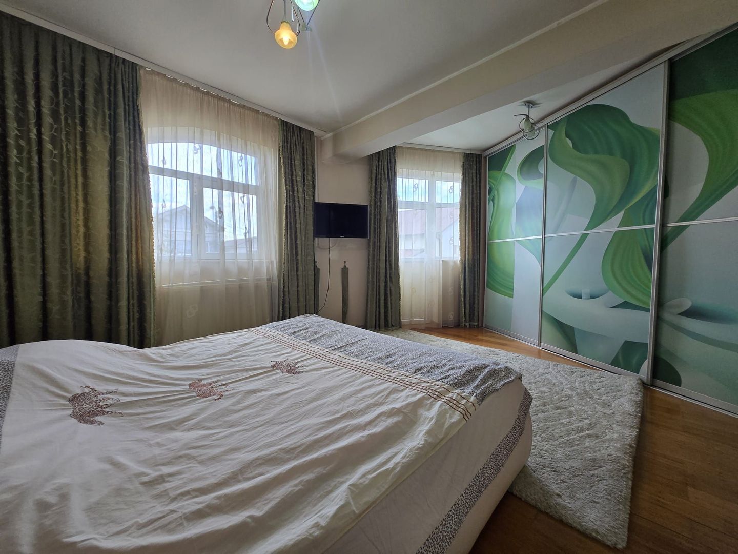 De vanzare-Vila spatioasa cu gradina si foisor-oaza de liniste - Poză 7