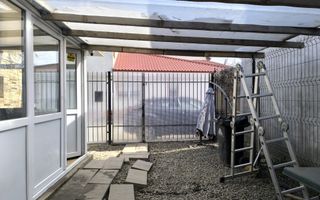 BRATIANU 2 COCOSI(COD03) - Casa si curte cu utilitati incluse ! - Poză 21