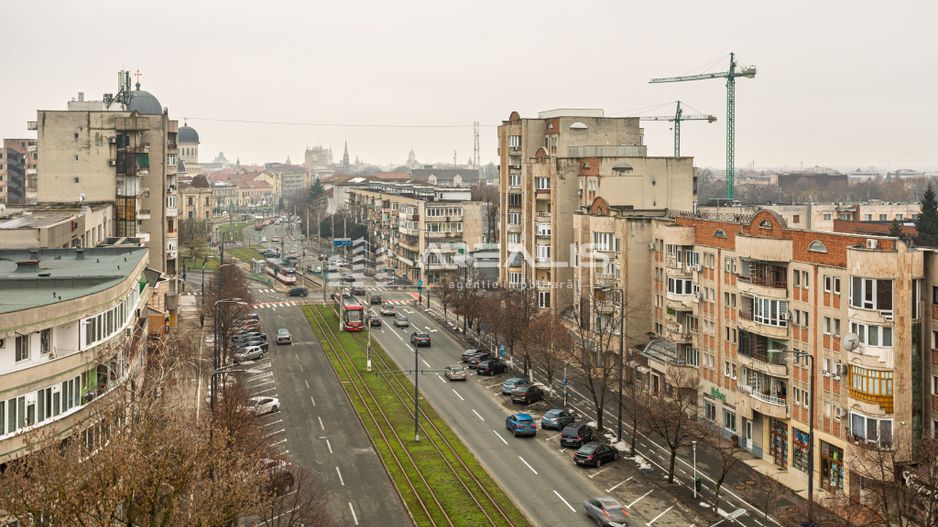 De închiriat -Apartament 3 camere, decomandat, zonă centrală - Poză 4