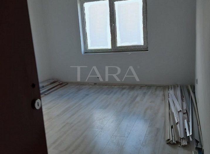 Apartament cu 3 camere de vânzare în Florești, zona Primăriei. - Poză 3