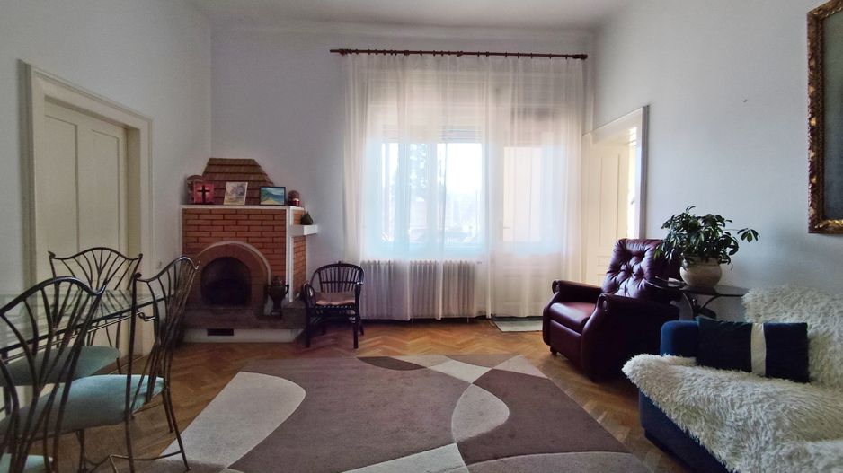 Casa cu 4 camere de vanzare in zona centrala – Louis Pasteur, Oradea - Poză 2