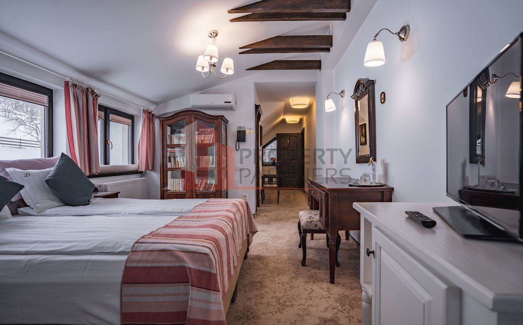 Conac autentic din categoria luxury  Bran - Poză 14