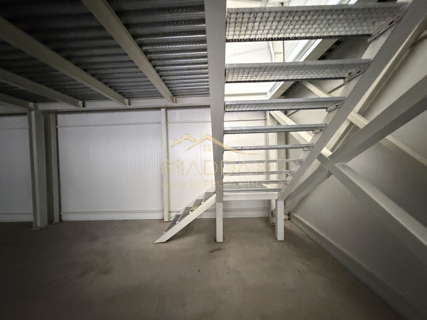 Hala *445 mp* cu birouri // Baneasa - Poză 12