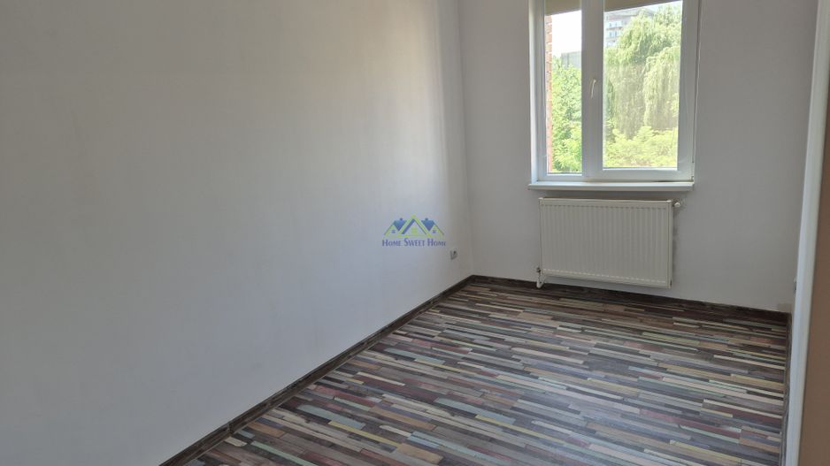 Vand apartament 3 camere, zona Profi(M3), et. 3/4, semi, 55mp, balcon - Poză 6