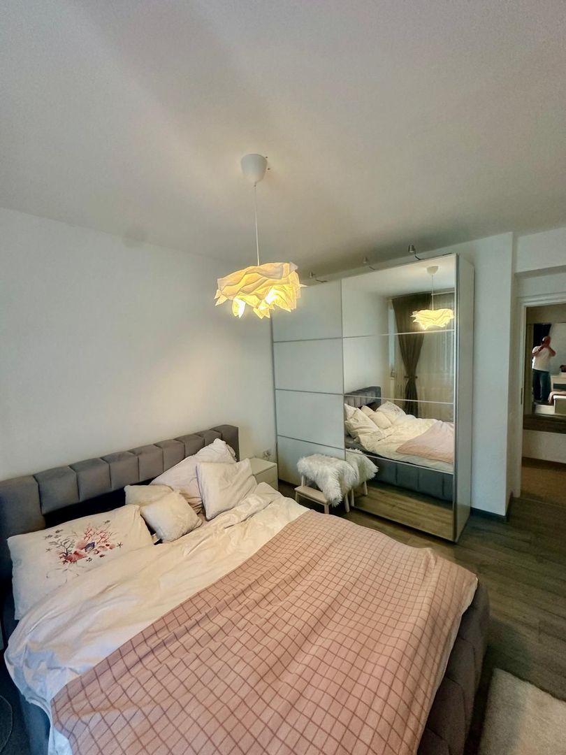 Apartament 2 camere,suprafata generoasa,mobilat si utilat,loc parcare subteran - Poză 14