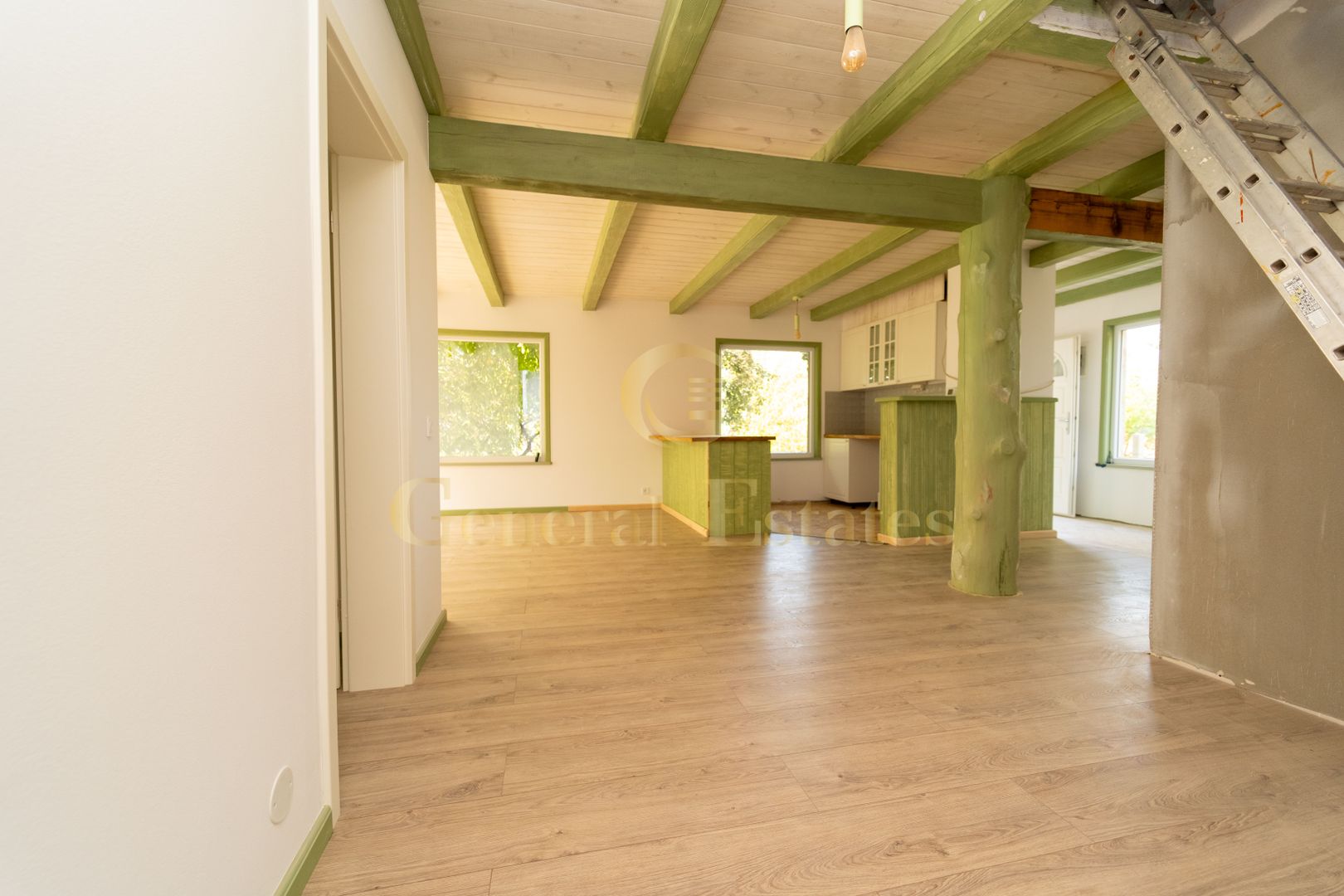 Casa de vacanță din Tohănița – locul unde muntele întâlnește liniștea - Poză 15