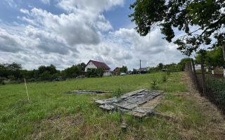 Teren intravilan 1797 mp în Dobrovăț (Ruși), lângă pădure, cu utilități și amenajări existente - Poză 5