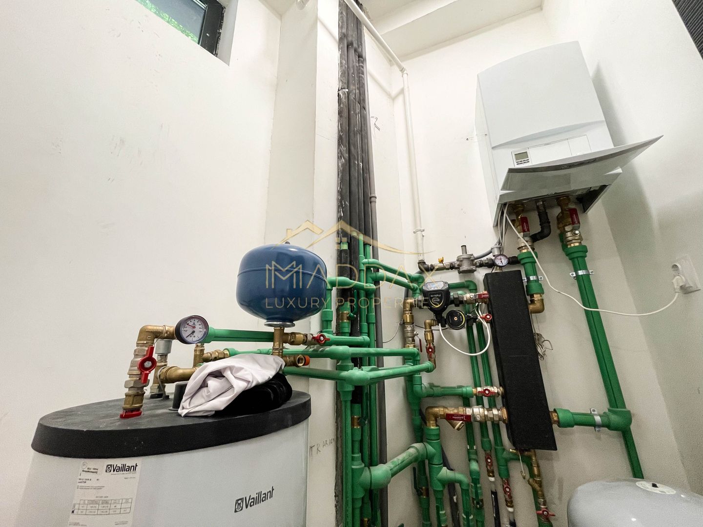 Spatiu comercial ***Prima Inchiriere*** // Victoriei - Poză 52