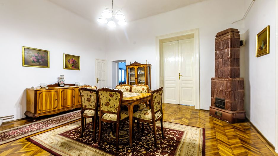 Apartament cu 4 camere zonă ultracentrală - Poză 2