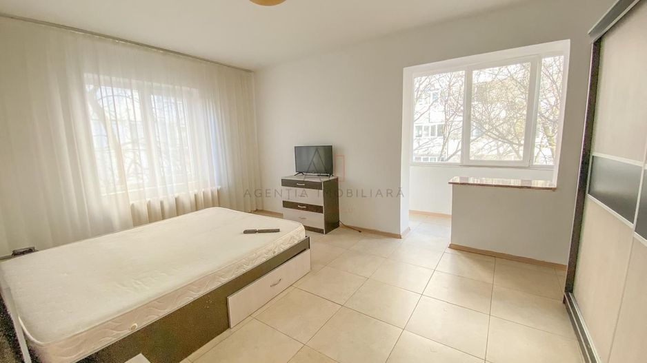 Garsoniera spatioasa | Metrou Gorjului - Poză 4