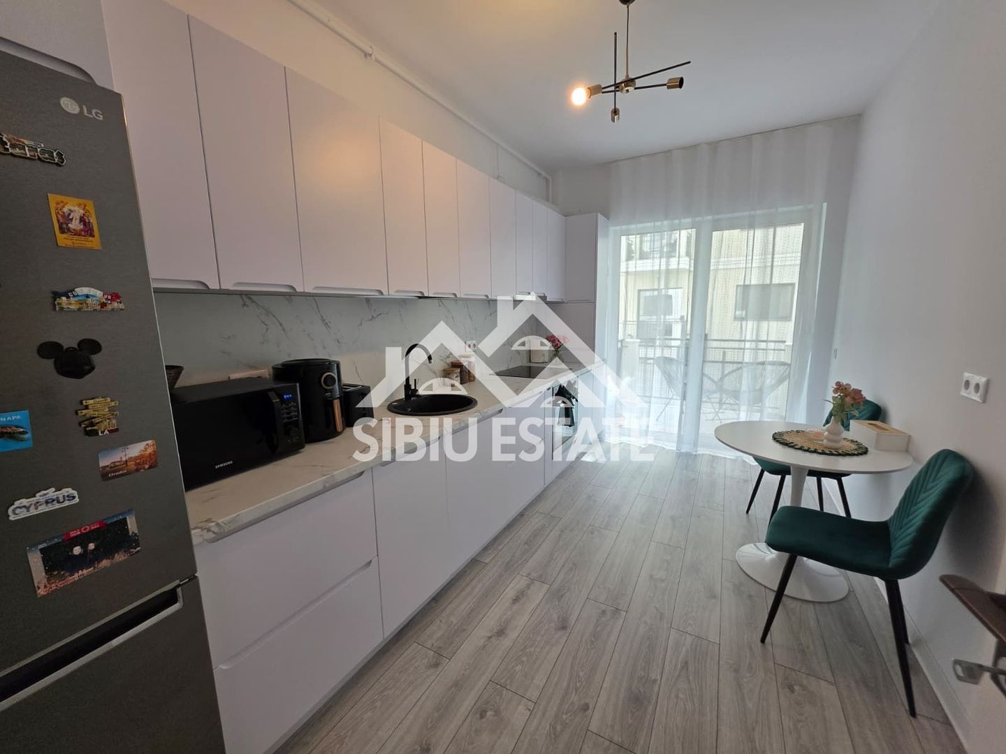 Studio 37 mp cu gradina,  zona Brana, Selimbar - Poză 1