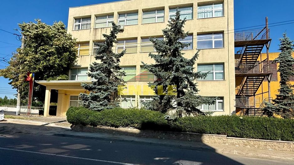 De vanzare  CLĂDIRE PREMIUM DE BIROURI ȘI SERVICII  pret negociabil - Poză 1