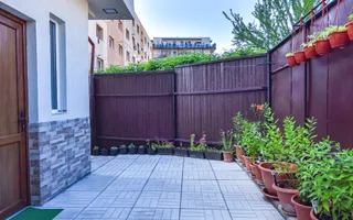 Casa zona centrala, curte individuala - Poză 13