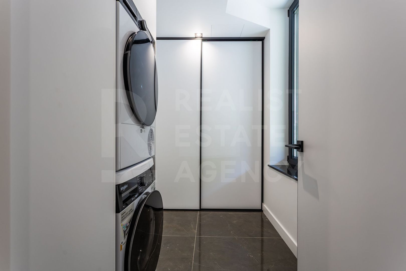 Chirie, apartament, 4 camere, str. Universității, Centru - Poză 23