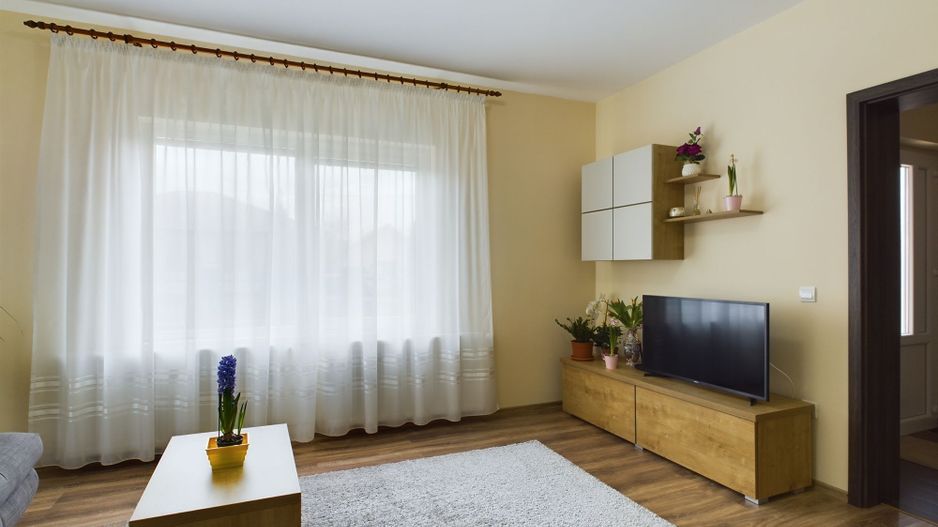 Casa ideală pentru familia ta,  în Ghiroda - Poză 3