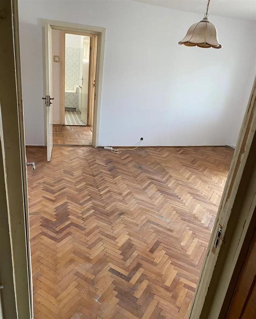 Apartament 2 camere Aradului cu centrala - Poză 1