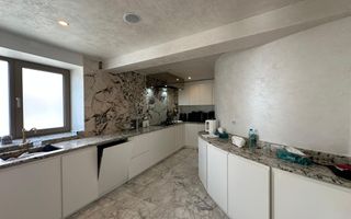 Vila Eleganta cu Piscină și Finisaje Premium în Zona Rezidentiala Iancu Nicolae - Poză 4