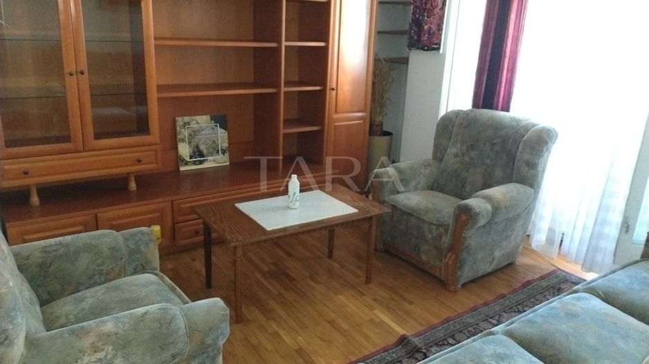 Apartament spațios, central, ideal pentru familie sau investiție! - Poză 1