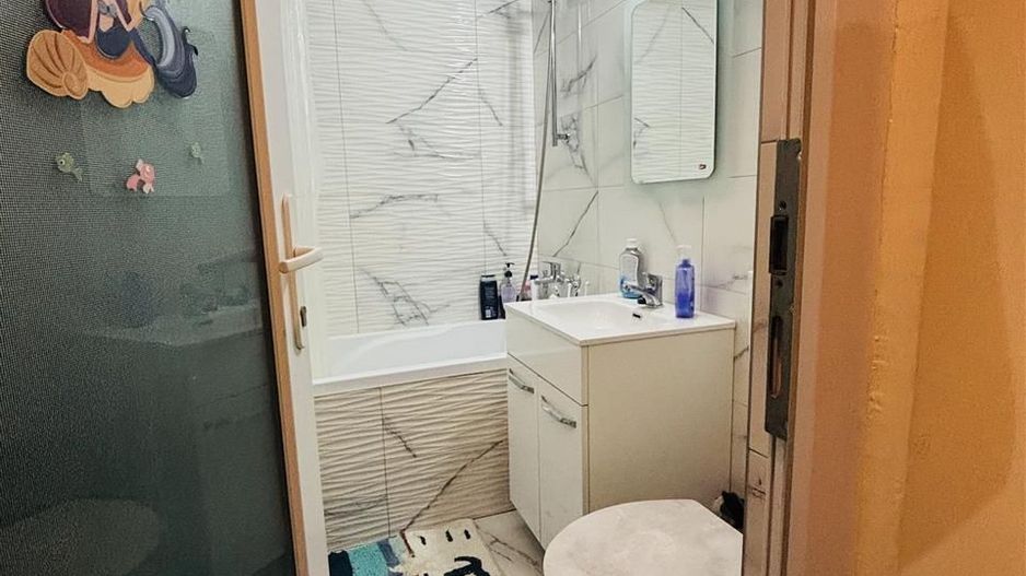 APARTAMENT CU 2 CAMERE SEMIDECOMANDAT ZONA ROGERIUS - Poză 8