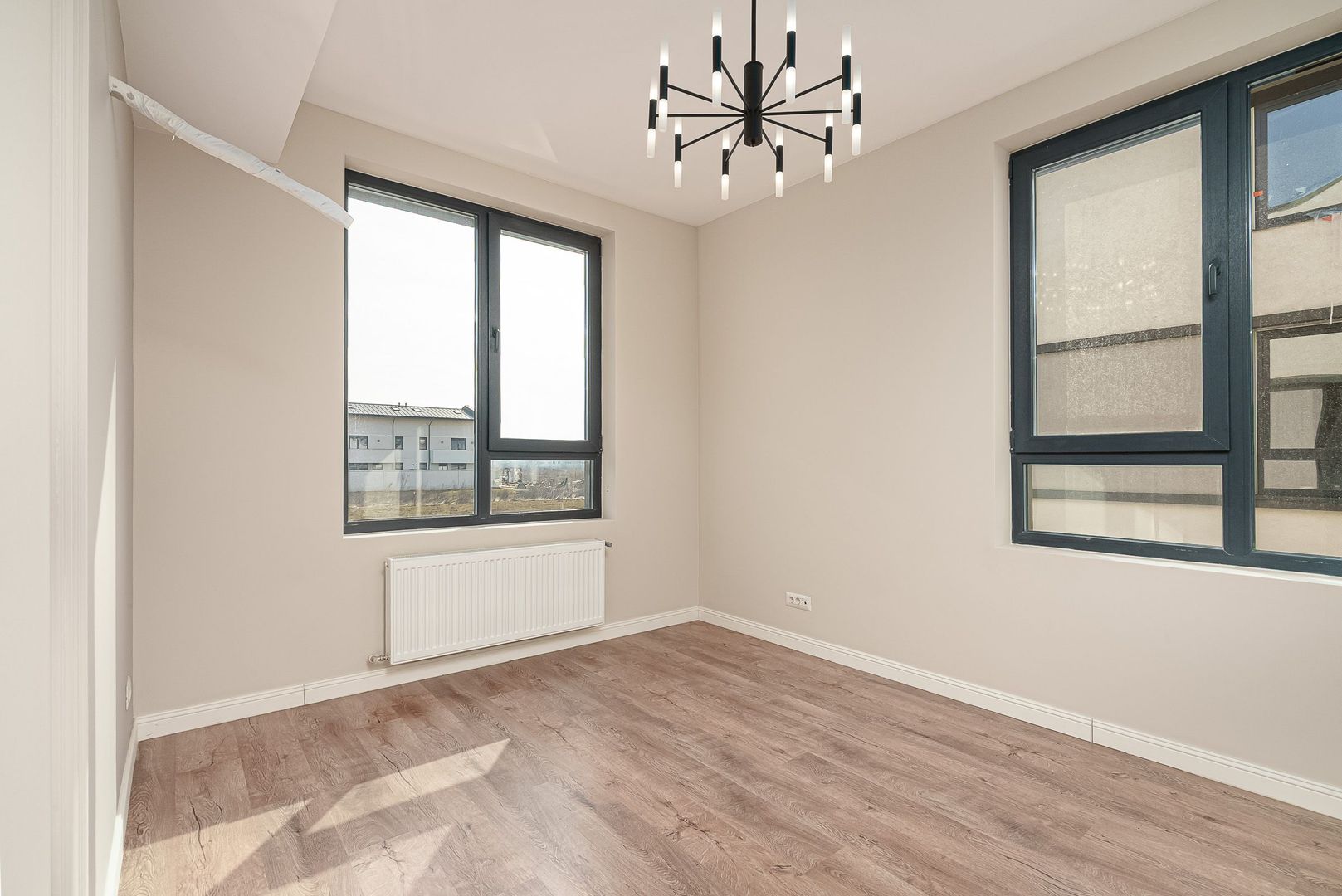 Complex case finalizate str Tiparnitei Sos Giurgiului Dedeman Sector 5 - Poză 8