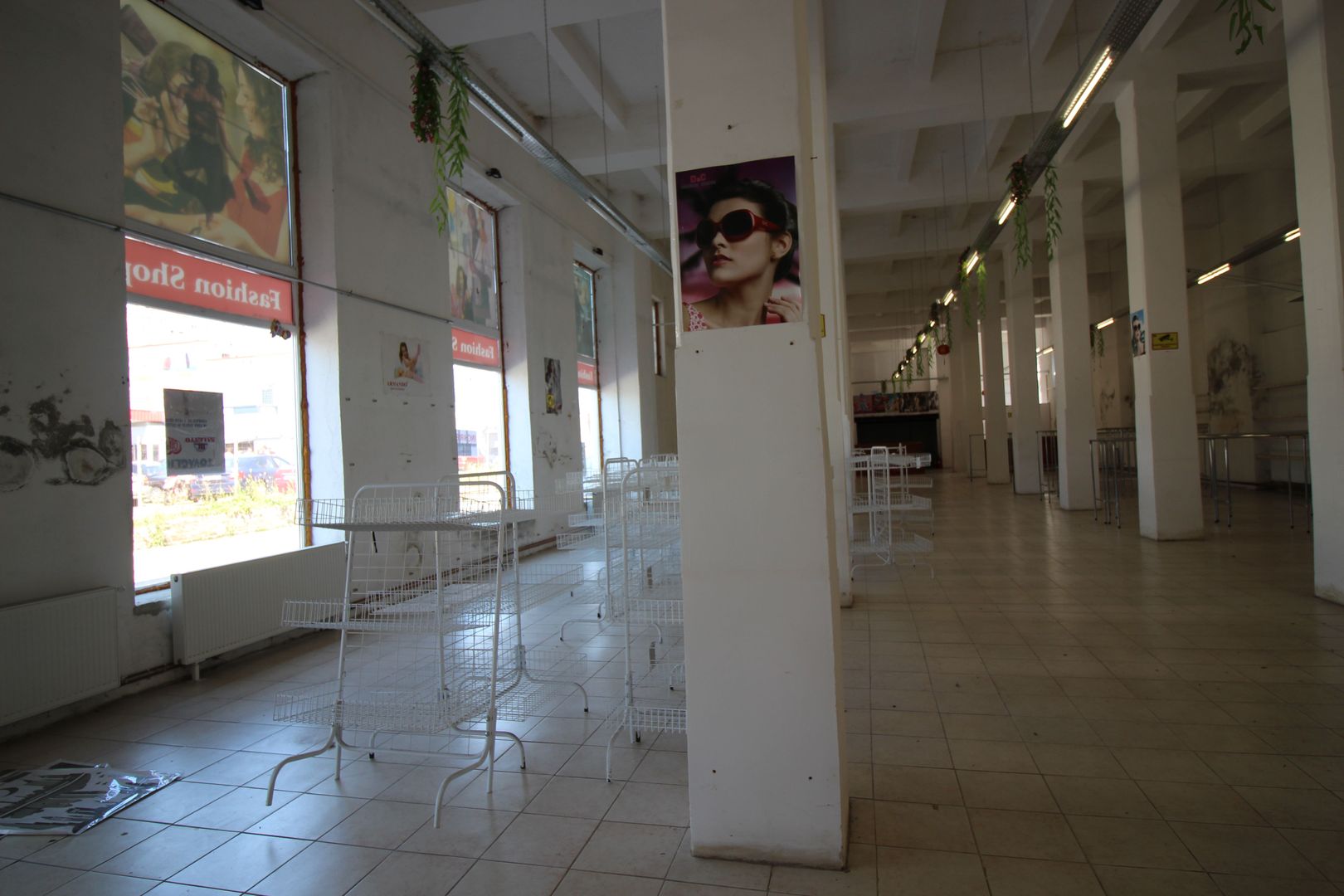 Spatiu comercial tip hala - zona semicentrala - Poză 13