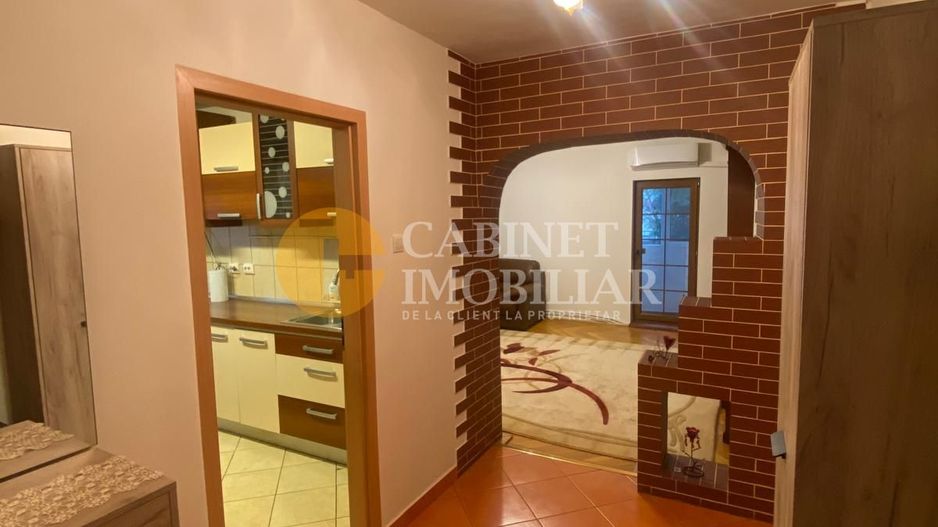 GARĂ - 3 CAMERE DECOMANDAT - ETAJ 1 - Bloc Tip Vilă - Poză 3