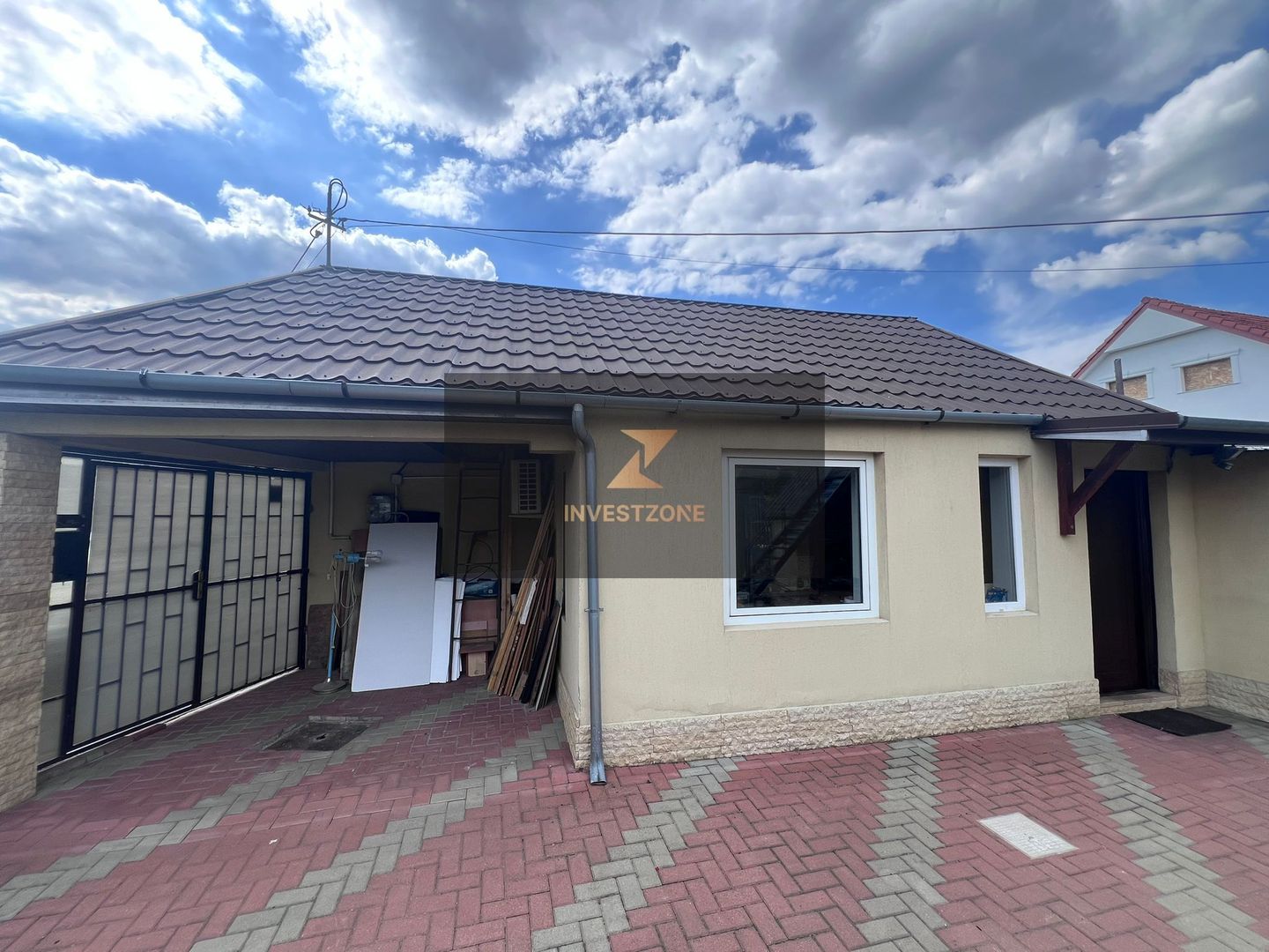 Casa de vanzare in zona Cantemir Oradea, aproape de Lotus si Salca - Poză 2