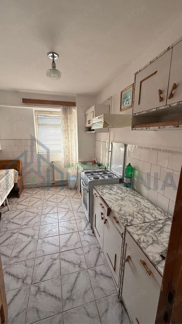 De vanzare apartament 3 camere 86 mp - Poză 4