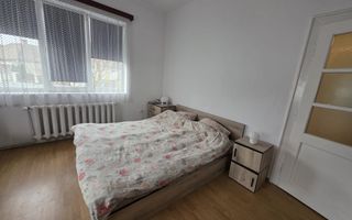 Apartament la casa 72 mp utili pet friendly si curte in zona Lazaret - Poză 4