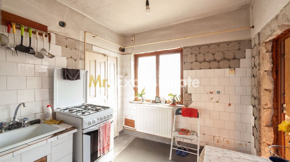 Casa cu potential/ zona Sf Vineri/ 126 mp teren/ Regim urbanistic avantajos - Poză 7