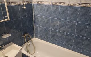Apartament renovat 3 camere Dec 72 mp Dacia 131999 euro - Poză 7