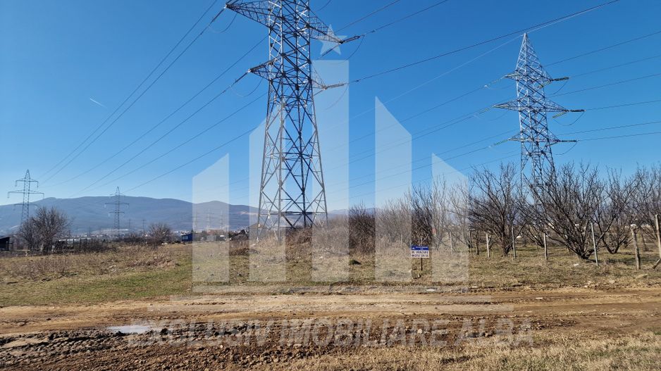 Teren intravilan | De vanzare | 3735 mp | 18 ml deschidere | Arex - Poză 5