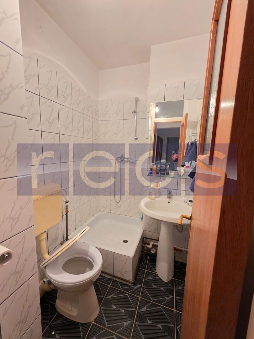 VANZARE 4 CAMERE DECOMANDAT -CRANGASI - Poză 17