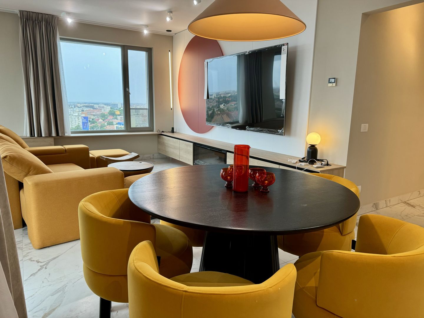 Apartament  la Isho cu vedere panoramica asupra orașului - Poză 7