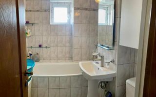 Apartament 4 camere, Nicolina, 98 mp, 2 băi, parcare, aproape de Palas - Poză 5