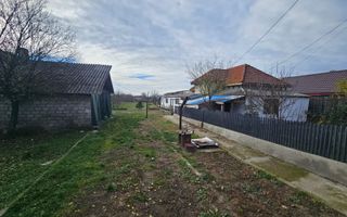 Casa si teren 3500 mp, Stefanesti - Golesti - Poză 1