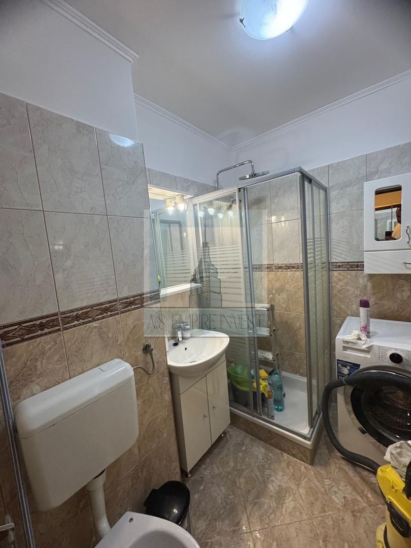 Garsonieră 31 mp-Str. Soarelui-Renovată-Mobilată-Vedere panoramica - Poză 8