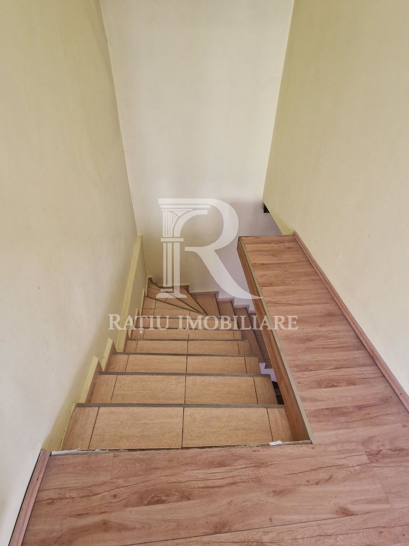 Casa cu 5 camere de vanzare | Iosia | Oradea. - Poză 12