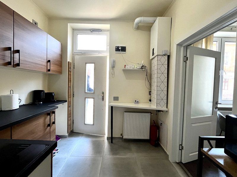 Apartament cu 2 camere, renovat si personalizat, in zona Centrala - Piața Traian - Poză 14