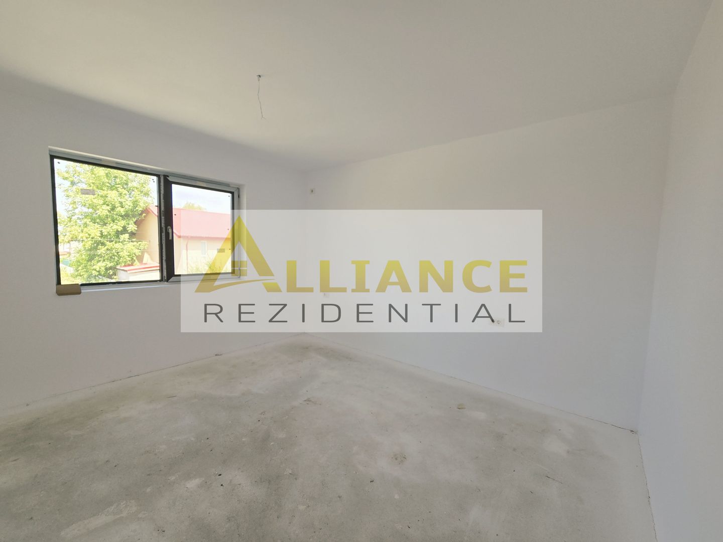 Vila individuala-280m de Lidl-760mp teren-beci-pod-gazon - Poză 6
