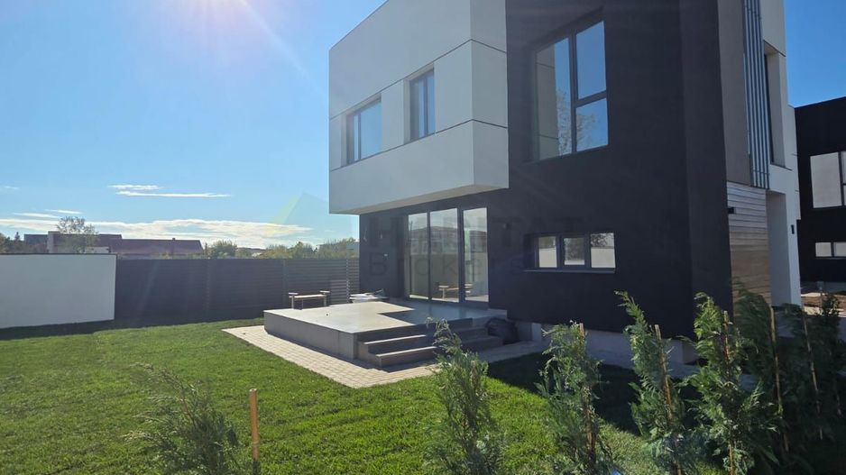 Vila Individuale de Lux în Tunari/Panouri fotovoltaice/ Ventiloconvector - Poză 28