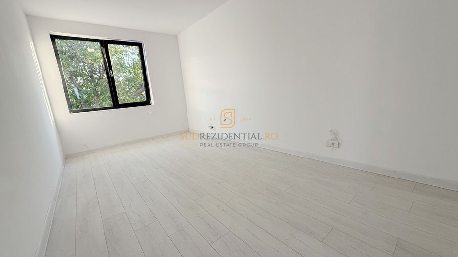 Casă spațioasă de vânzare – Sector 4, Metrou Aparatorii Patriei - Poză 14