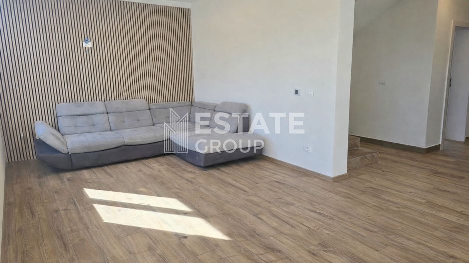 Duplex cu 5 camere in Dumbravita - Poză 1