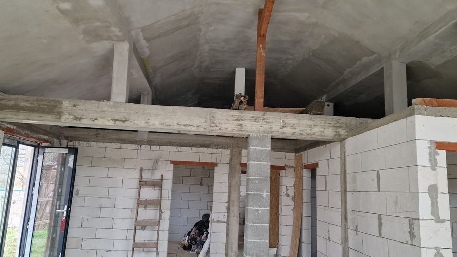 CASA  LA ROSU DE VANZARE IN OARDA, LA 170000 - Poză 4