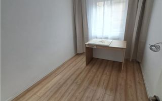 Etaj 1 4 camere  Complexul Studentesc-aproape de Sala Olimpia - Poză 24