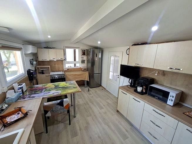 Proprietate cu 3 camere in centrul orasului pentru birouri sau locuit - Poză 1