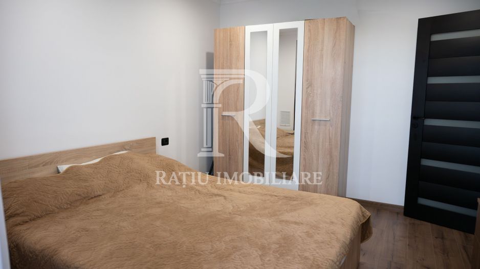Apartament cu 3 camere | B-Dul Stefan Cel Mare | Oradea - Poză 2
