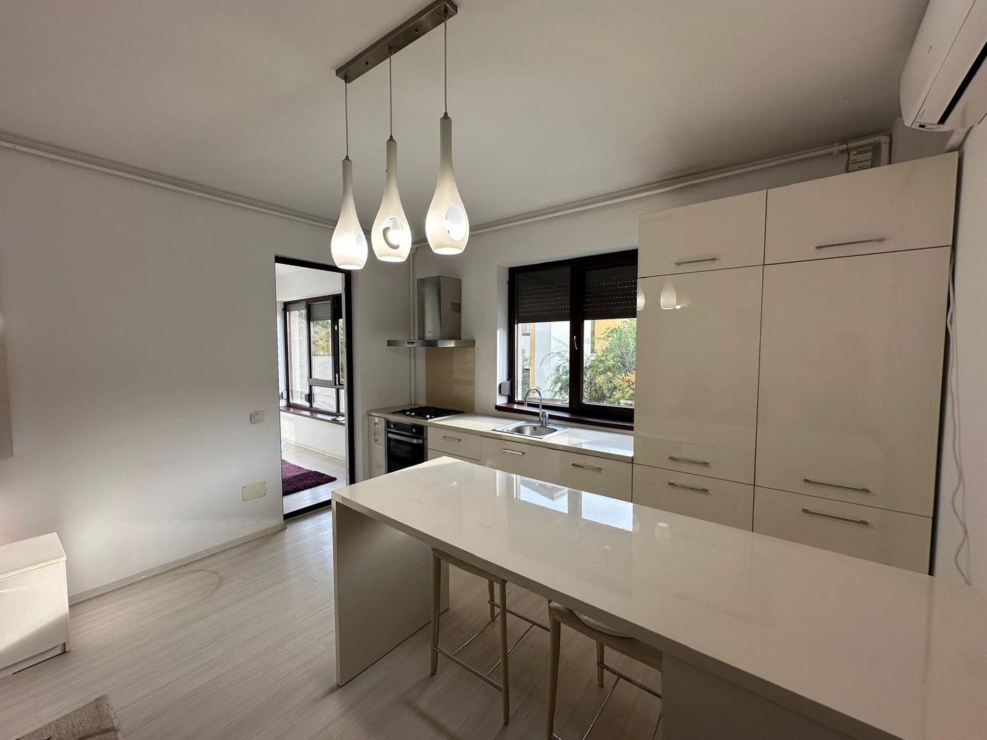 DE VANZARE Apartament 2 camere Fundeni - Poză 4